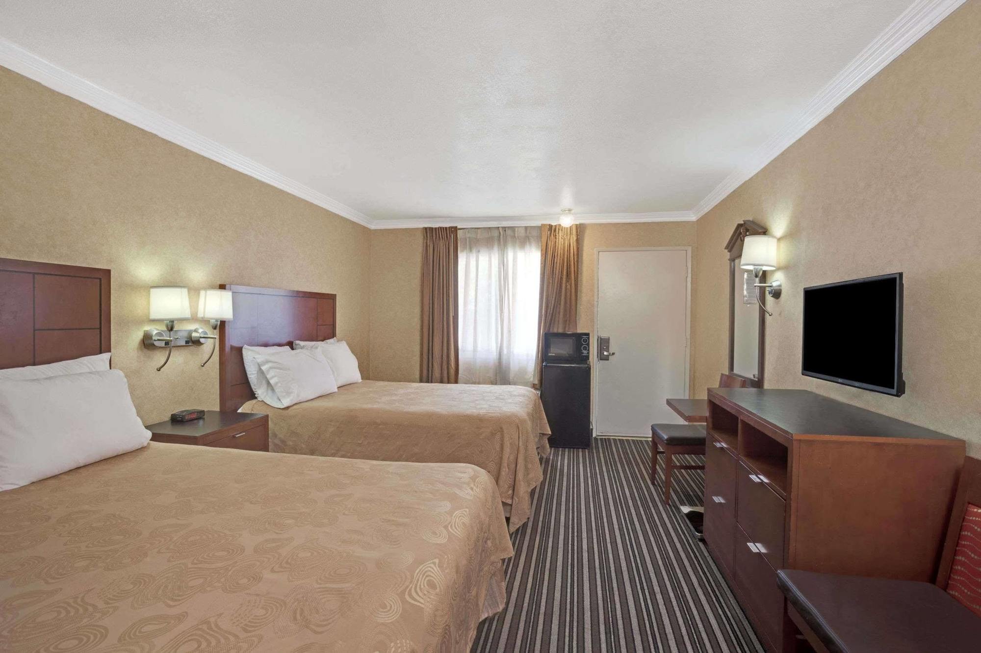 Buena Park Inn מראה חיצוני תמונה